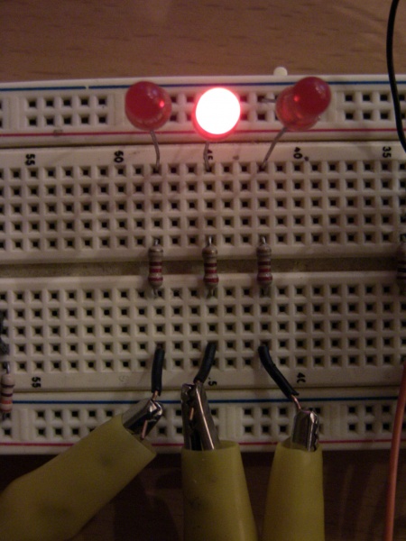 File:Three lights.jpg