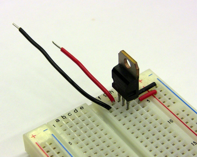 File:7805 on breadboard.jpg